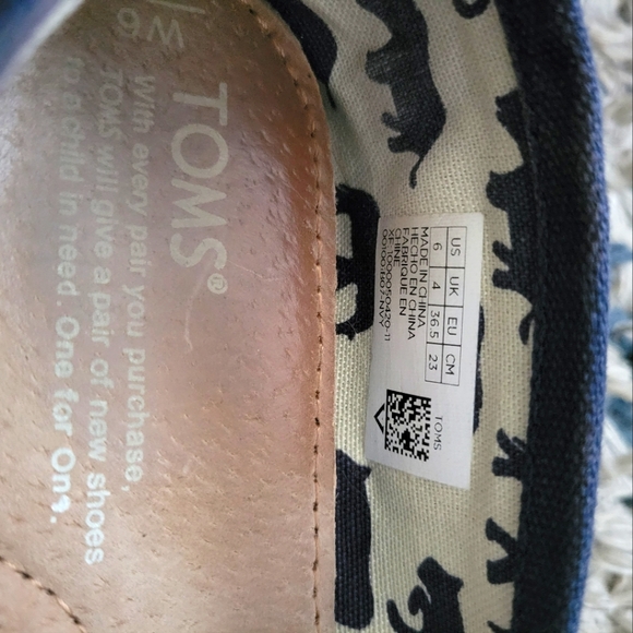 TOMS | Canvad Slip - On | Navy Blue | Women's Size 6 - Picture 7 of 8